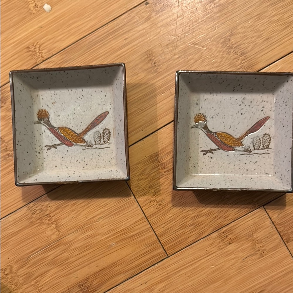 Vintage Bird Design Square Dishes